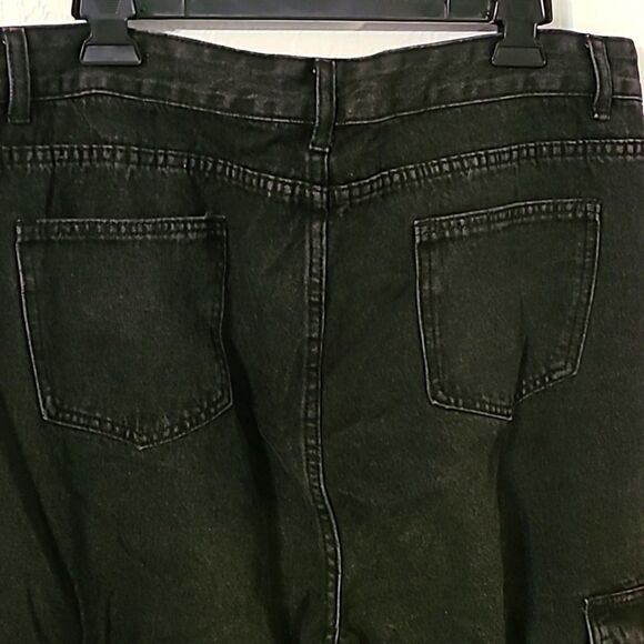 Mumubreal Black Cargo Jeans, Size XXL,  NWOT - Picture 7 of 10
